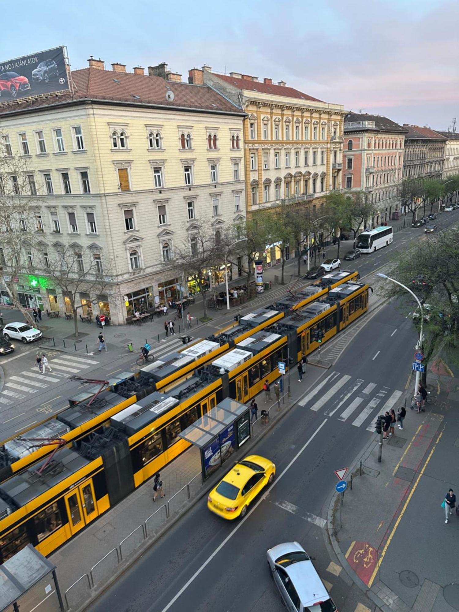 Saffron Apartment City Center Panorama Balcony Budapest Exteriör bild